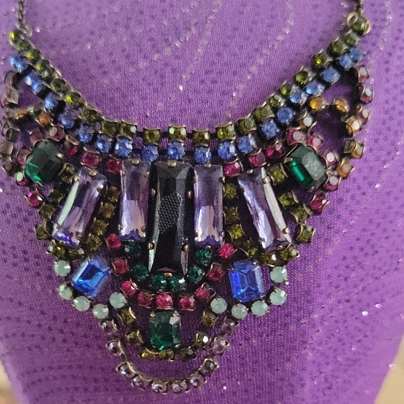 Sorrelli Black and Green Necklace Statement Bib - Picture 5 of 5